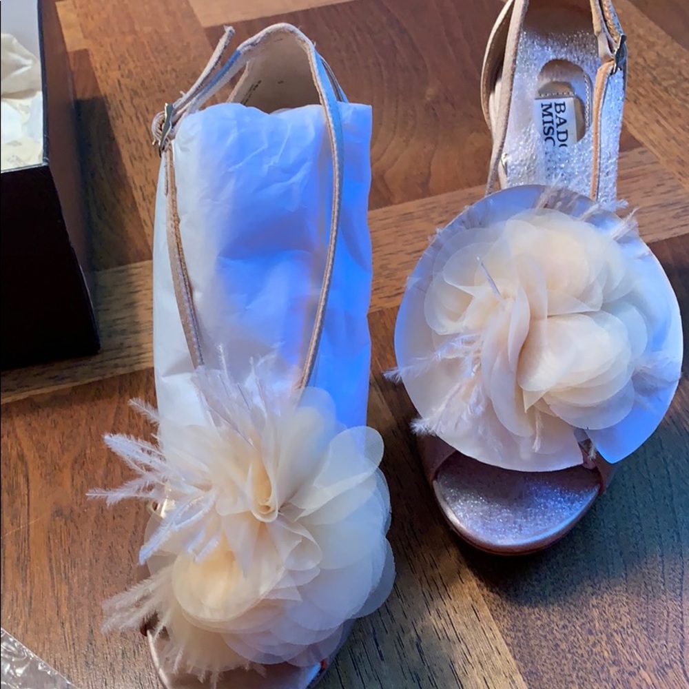 Formal shoes